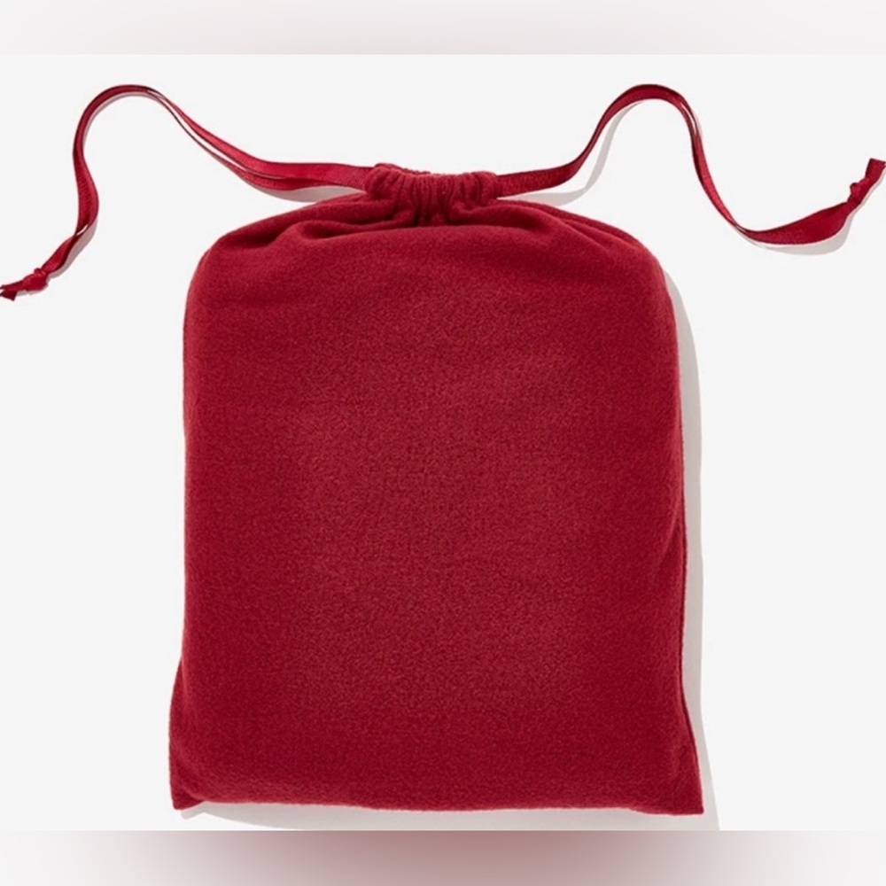 ✨✨Short Stories Ruby Wine Travel Blanket✨✨